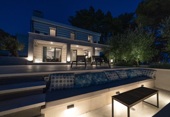 Willa w Sumartin - Seafront Villa Serenita Willa w Sumartin - Seafront Villa Serenita