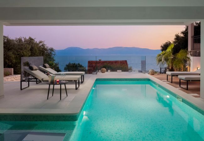 Willa w Podaca -  Villa Luna Mare with Pool and Sauna Willa w Podaca -  Villa Luna Mare with Pool and Sauna
