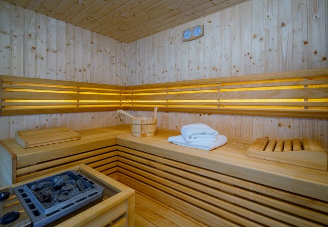 Willa w Podaca -  Villa Luna Mare with Pool and Sauna Willa w Podaca -  Villa Luna Mare with Pool and Sauna