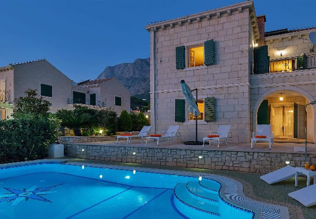 Willa w Makarska - Villa Goran with pool Willa w Makarska - Villa Goran with pool