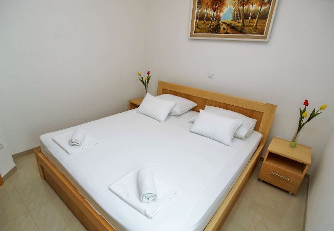 Apartament w Makarska -  Adria View, Apartment Ina with pool