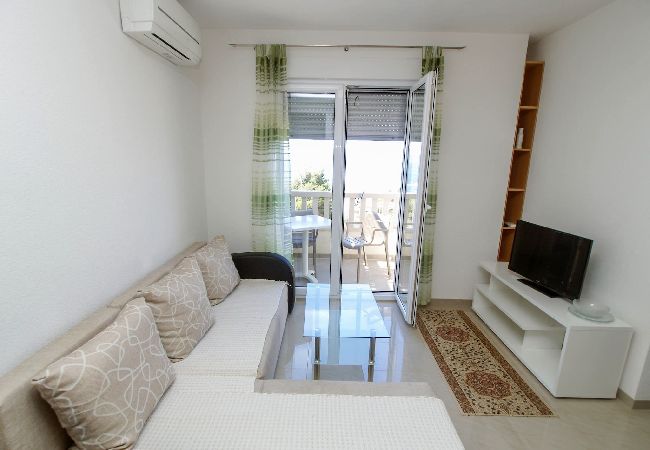 Apartament w Makarska -  Adria View, Apartment Dado, with pool