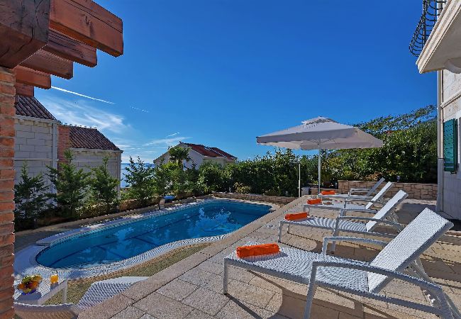Willa w Makarska -  Villa Marko with pool Willa w Makarska -  Villa Marko with pool