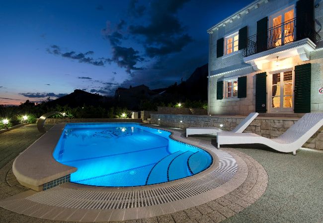 Willa w Makarska -  Villa Marko with pool Willa w Makarska -  Villa Marko with pool
