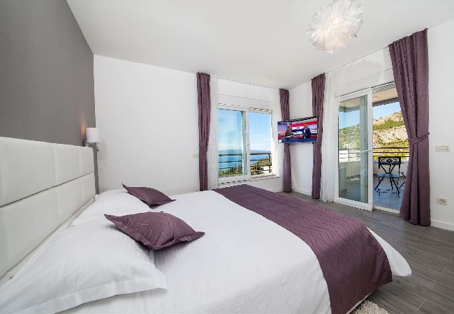 Willa w Makarska -  Villa Red with pool, seaview Willa w Makarska -  Villa Red with pool, seaview