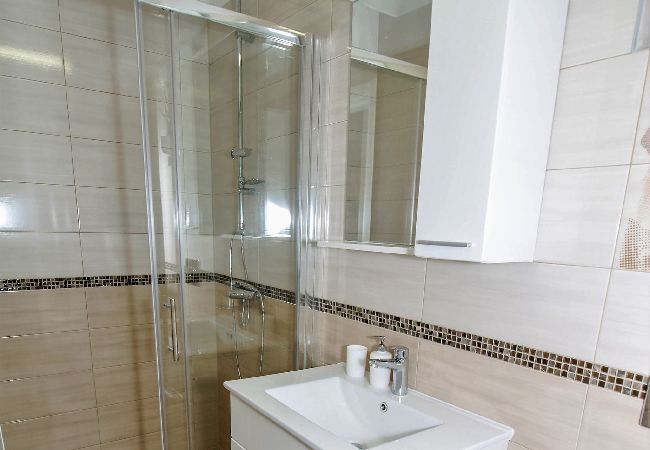 Apartament w Makarska -  Adria View, Apartment Dino, Whirlpool, pool Apartament w Makarska -  Adria View, Apartment Dino, Whirlpool, pool