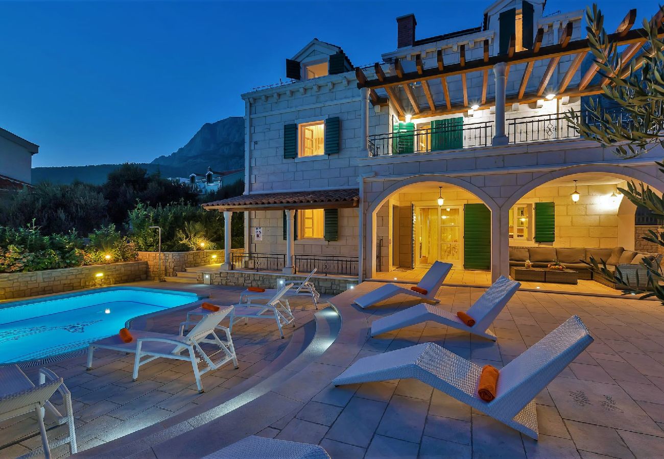 Willa w Makarska -  Villa Petra with pool