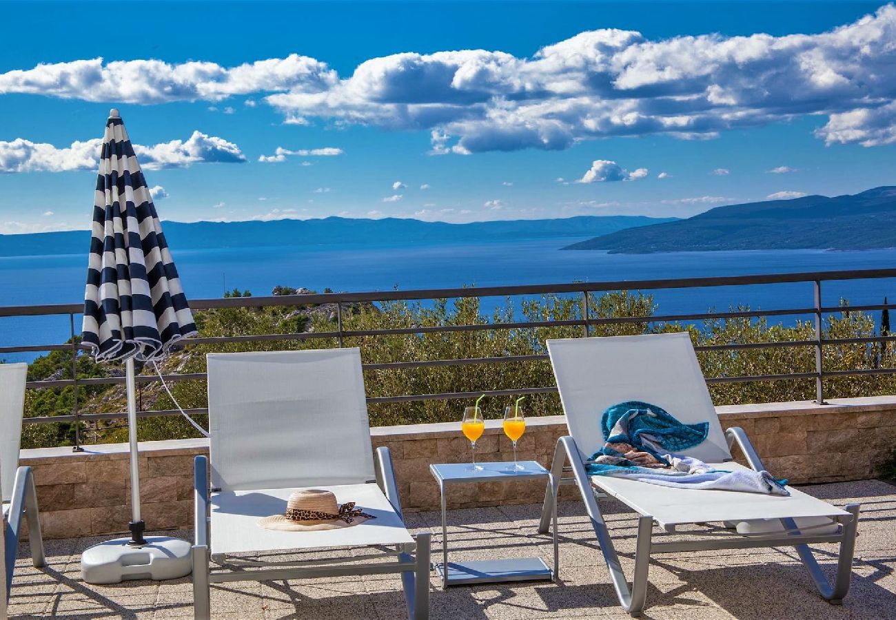 Willa w Makarska -  Villa Blue with pool, sea view