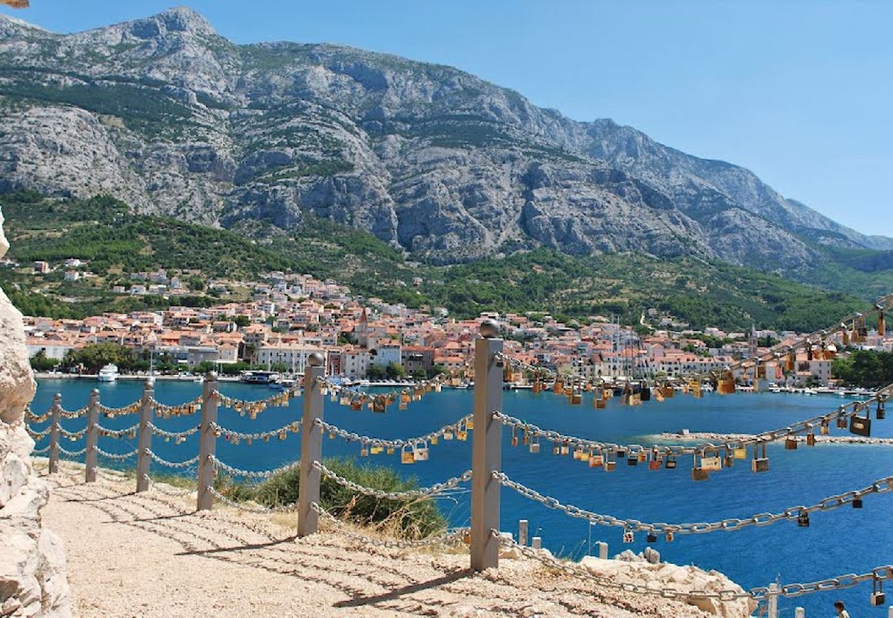 Willa w Makarska - Villa Sara with pool, whirlpool and sea view