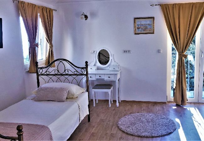 Dom w Makarska -  Villa Apollon with pool Dom w Makarska -  Villa Apollon with pool