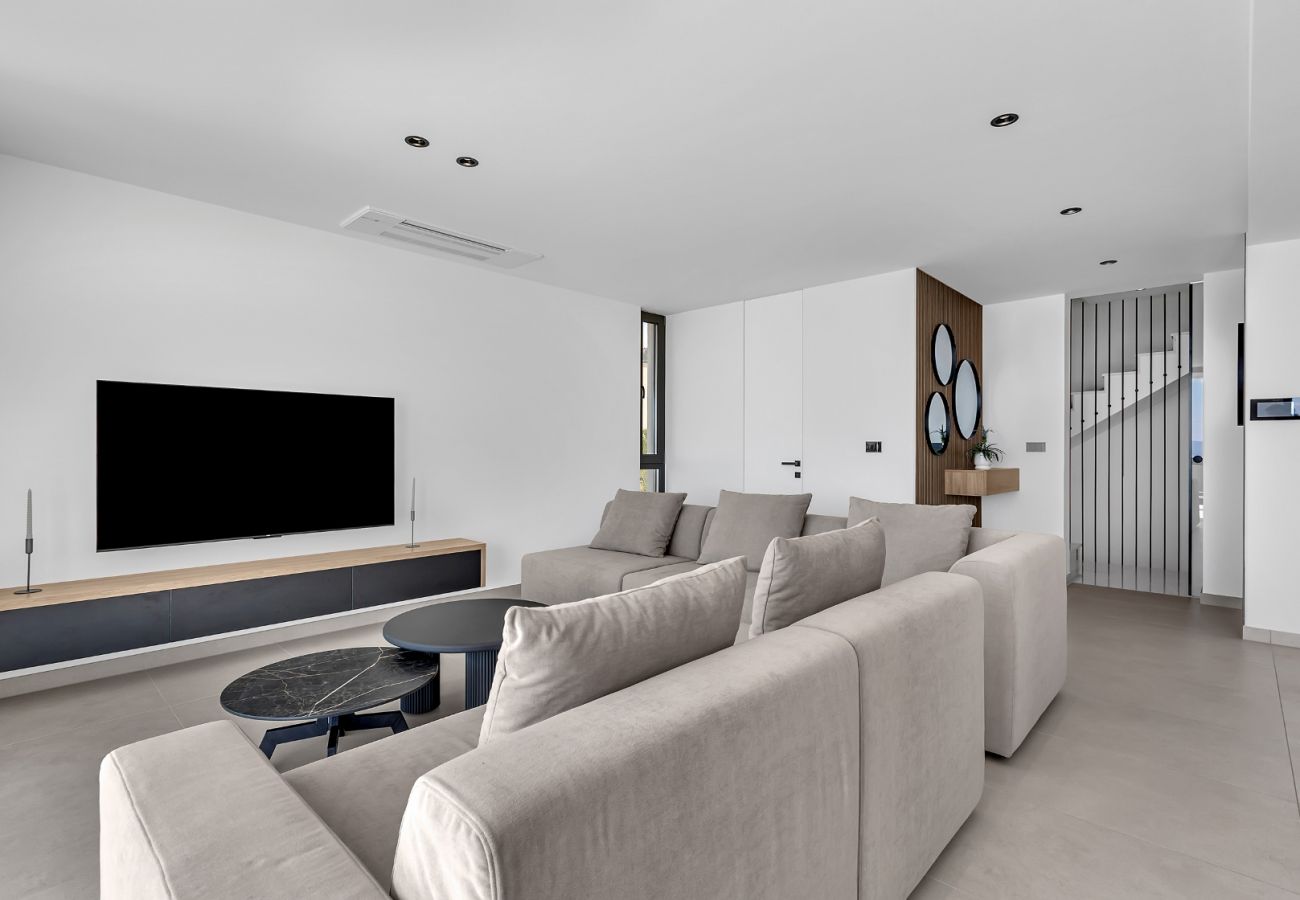 Willa w Veliko Brdo - Luxury Villa Reina, Pool, Sauna, Whirlpool