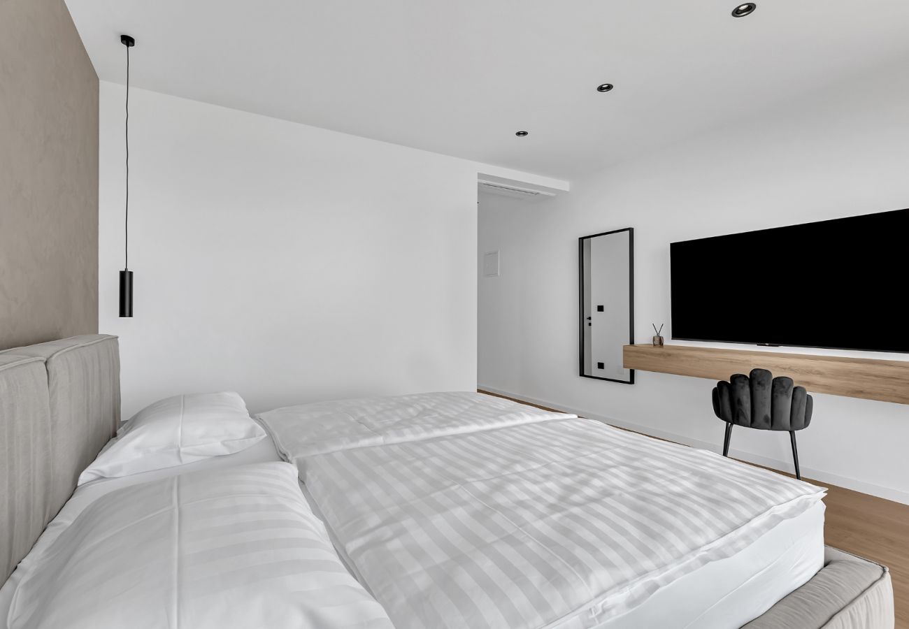 Willa w Veliko Brdo - Luxury Villa Reina, Pool, Sauna, Whirlpool