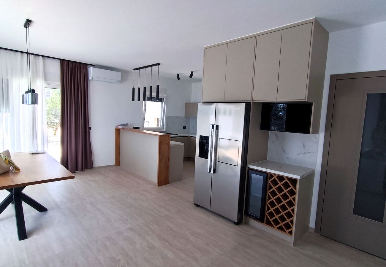 Willa w Makarska - NEW Villa Dado with Pool, sea view