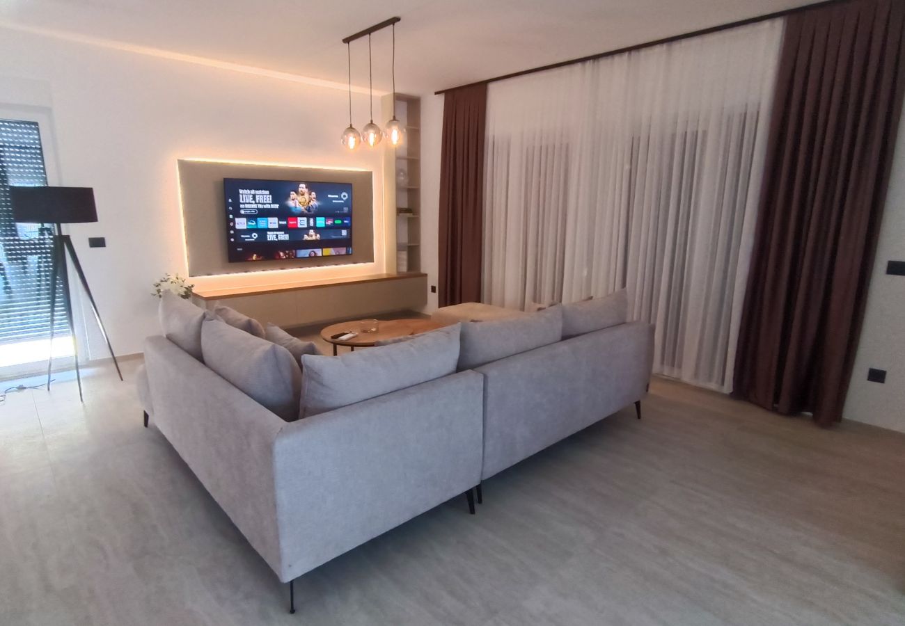 Willa w Makarska - NEW Villa Ina with Pool, sea view