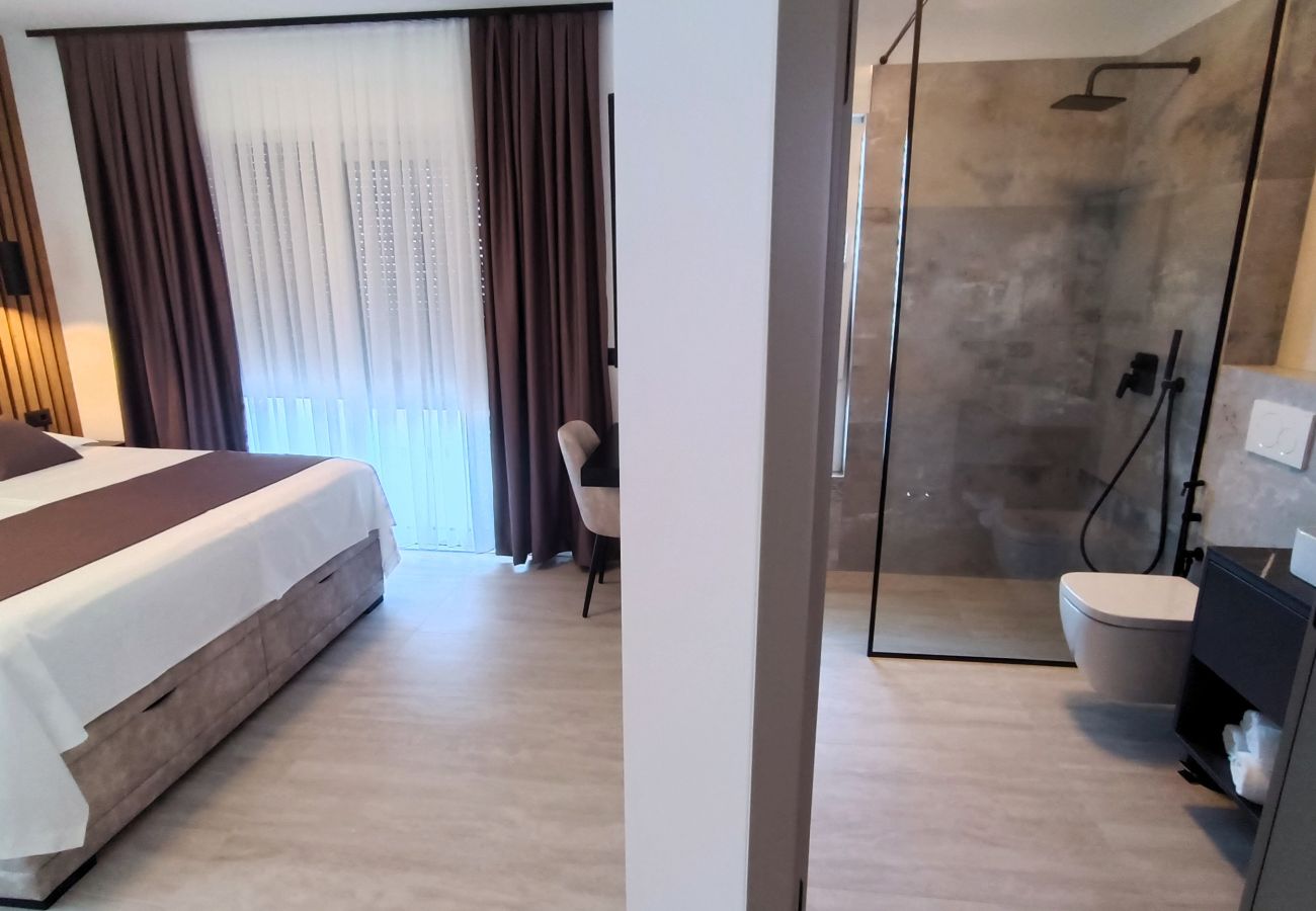 Willa w Makarska - NEW Villa Ina with Pool, sea view