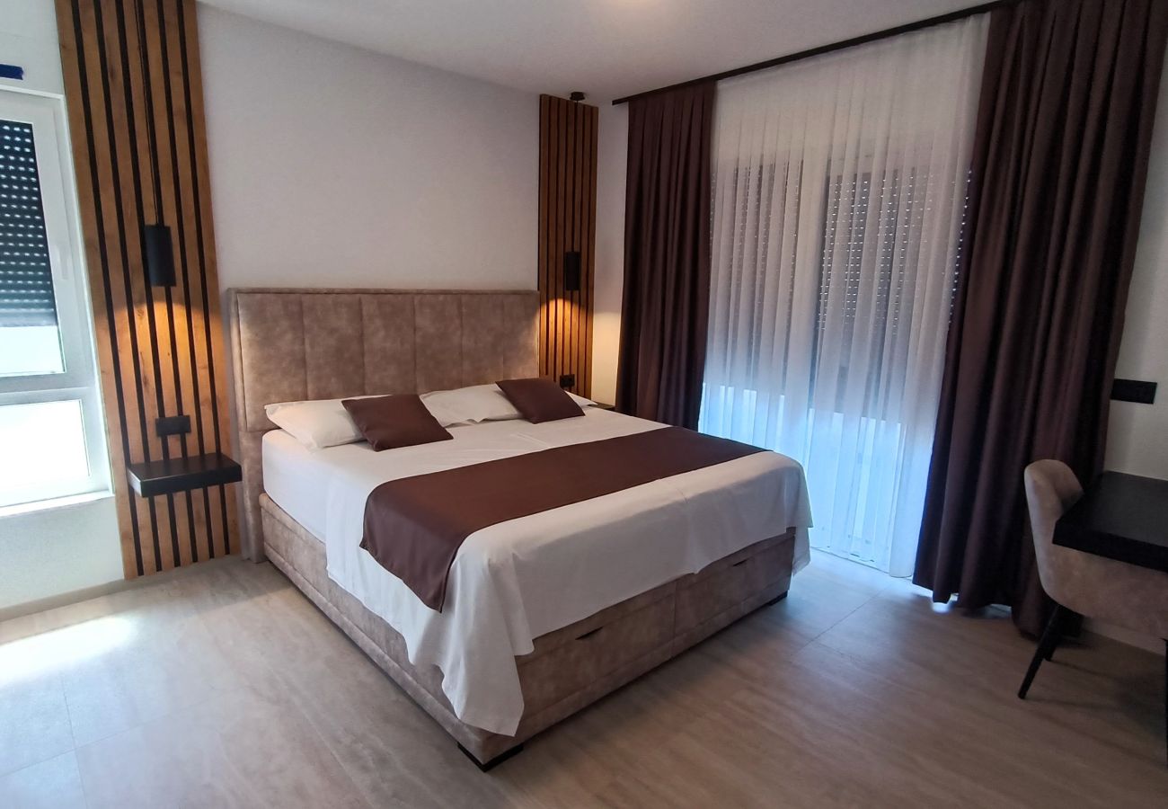Willa w Makarska - NEW Villa Ina with Pool, sea view
