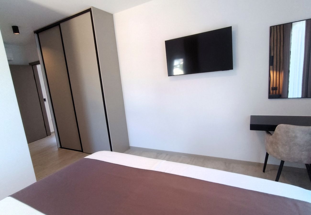 Willa w Makarska - NEW Villa Ina with Pool, sea view