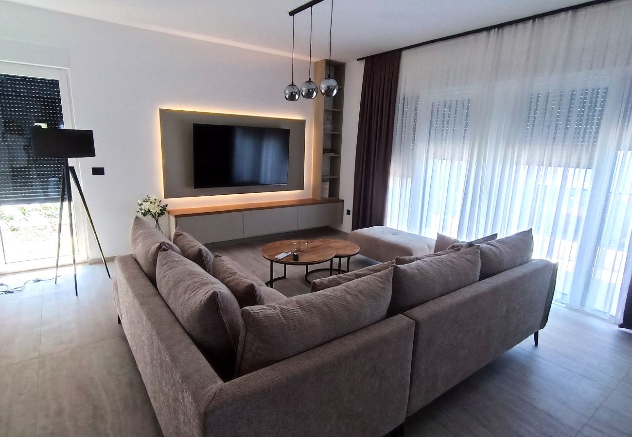 Willa w Makarska - NEW Villa Ina with Pool, sea view