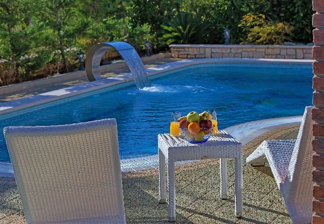 Villa i Makarska -  Villa Marko with pool Villa i Makarska -  Villa Marko with pool