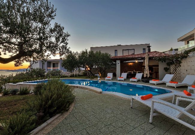 Villa i Makarska -  Villa Marina with pool Villa i Makarska -  Villa Marina with pool