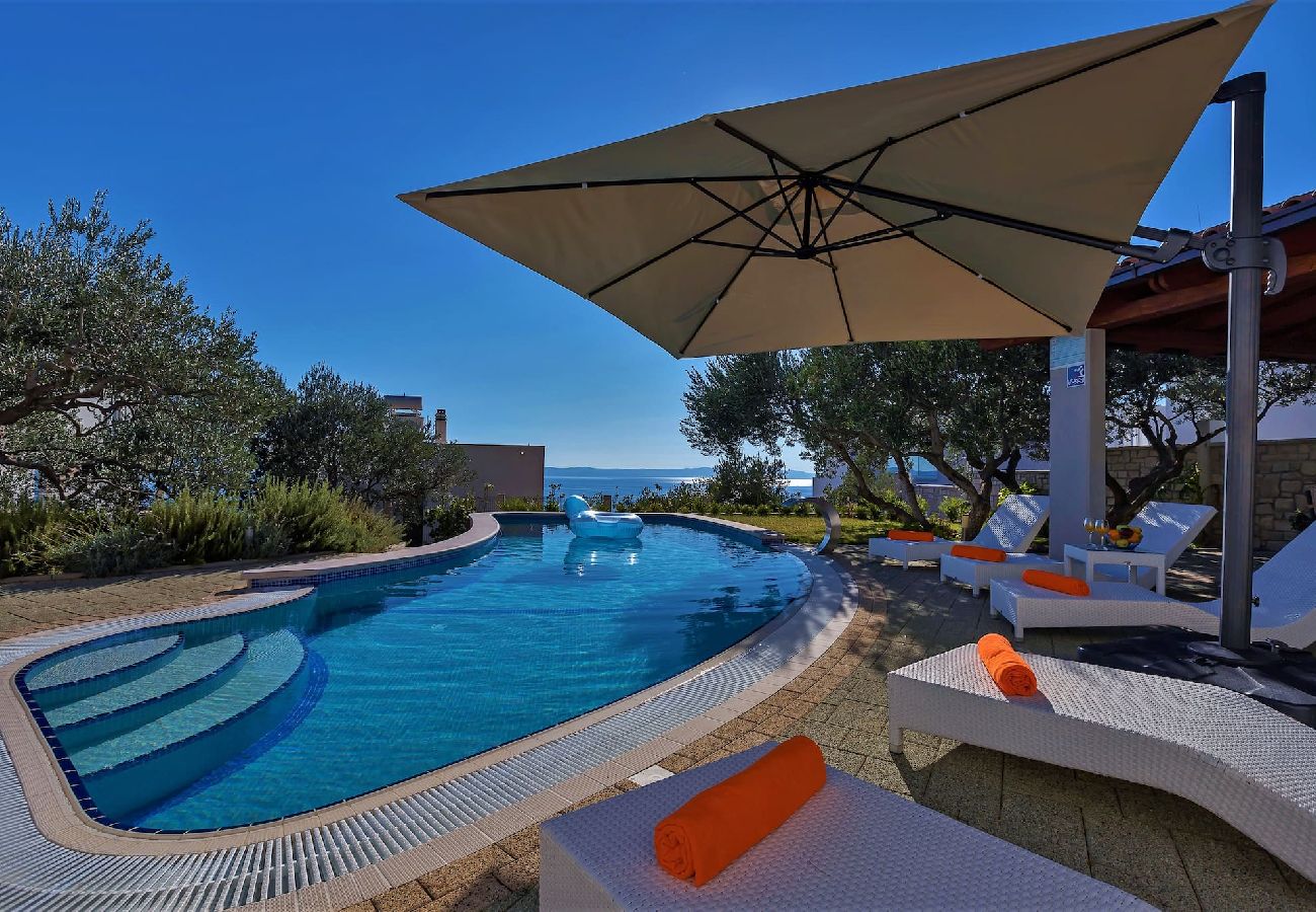 Villa i Makarska -  Villa Marina with pool