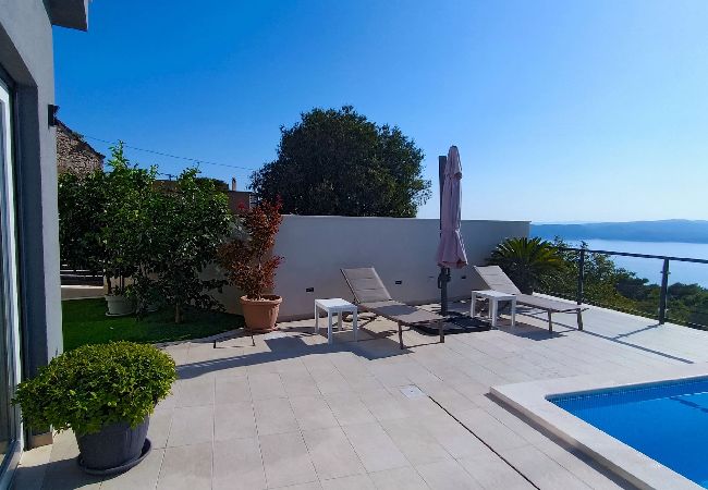 Villa i Brela - Villa Skyview, infinity-pool, whirlpool Villa i Brela - Villa Skyview, infinity-pool, whirlpool