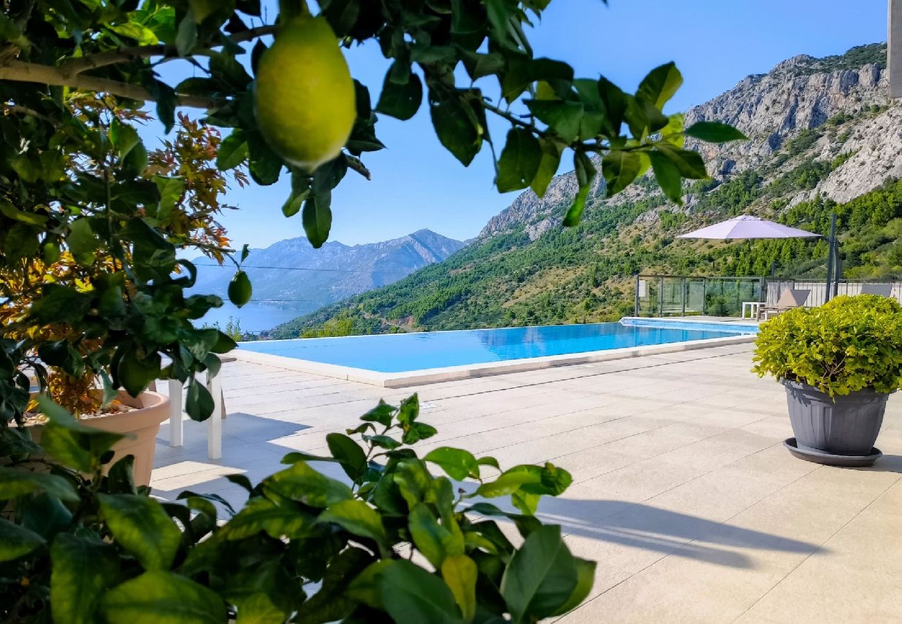 Villa i Brela - Villa Skyview, infinity-pool, whirlpool