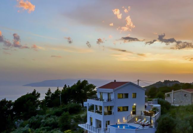 Villa i Makarska -  Villa Vivace with pool