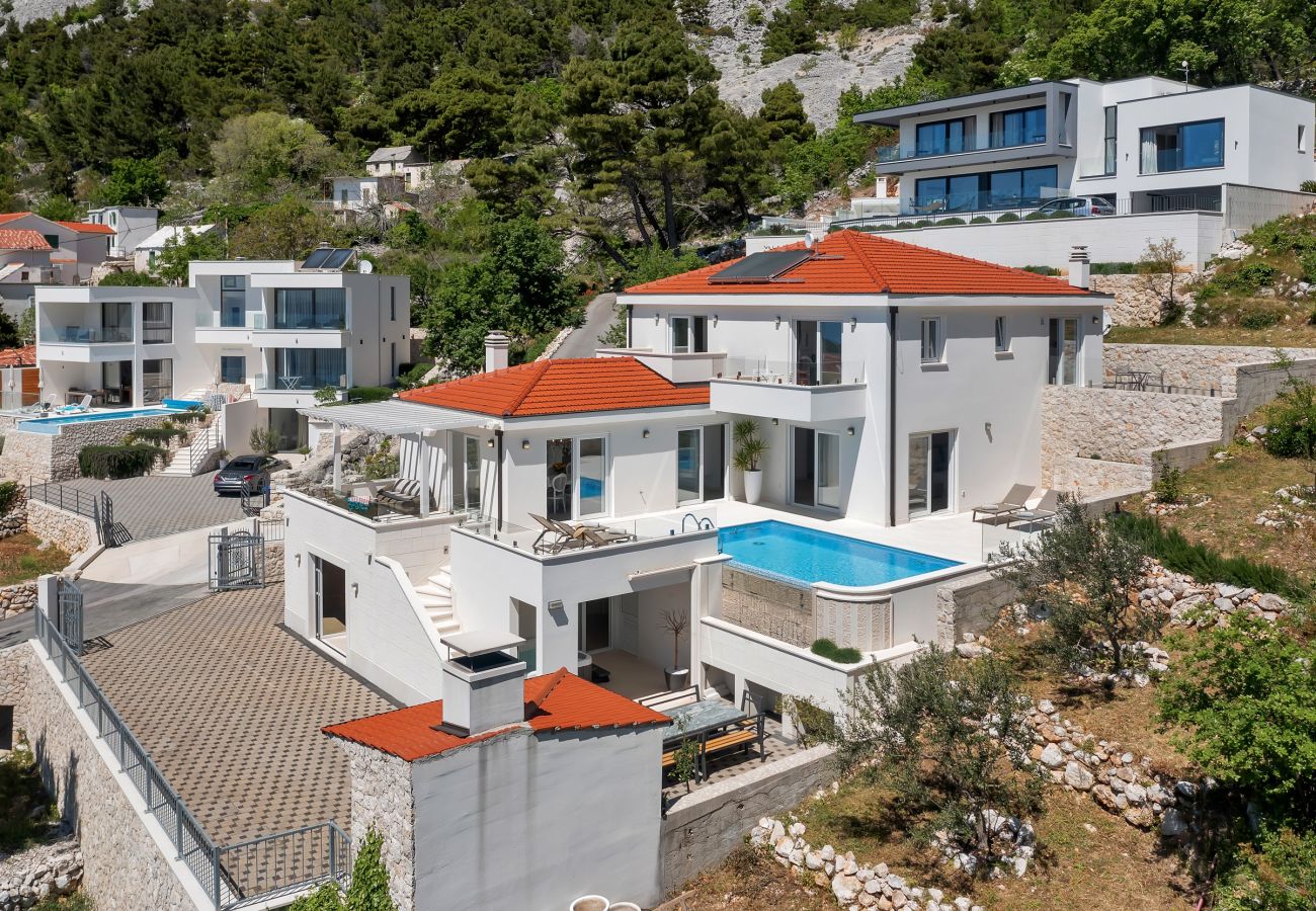 Villa i Baška Voda - Villa Prestige with pool, sauna