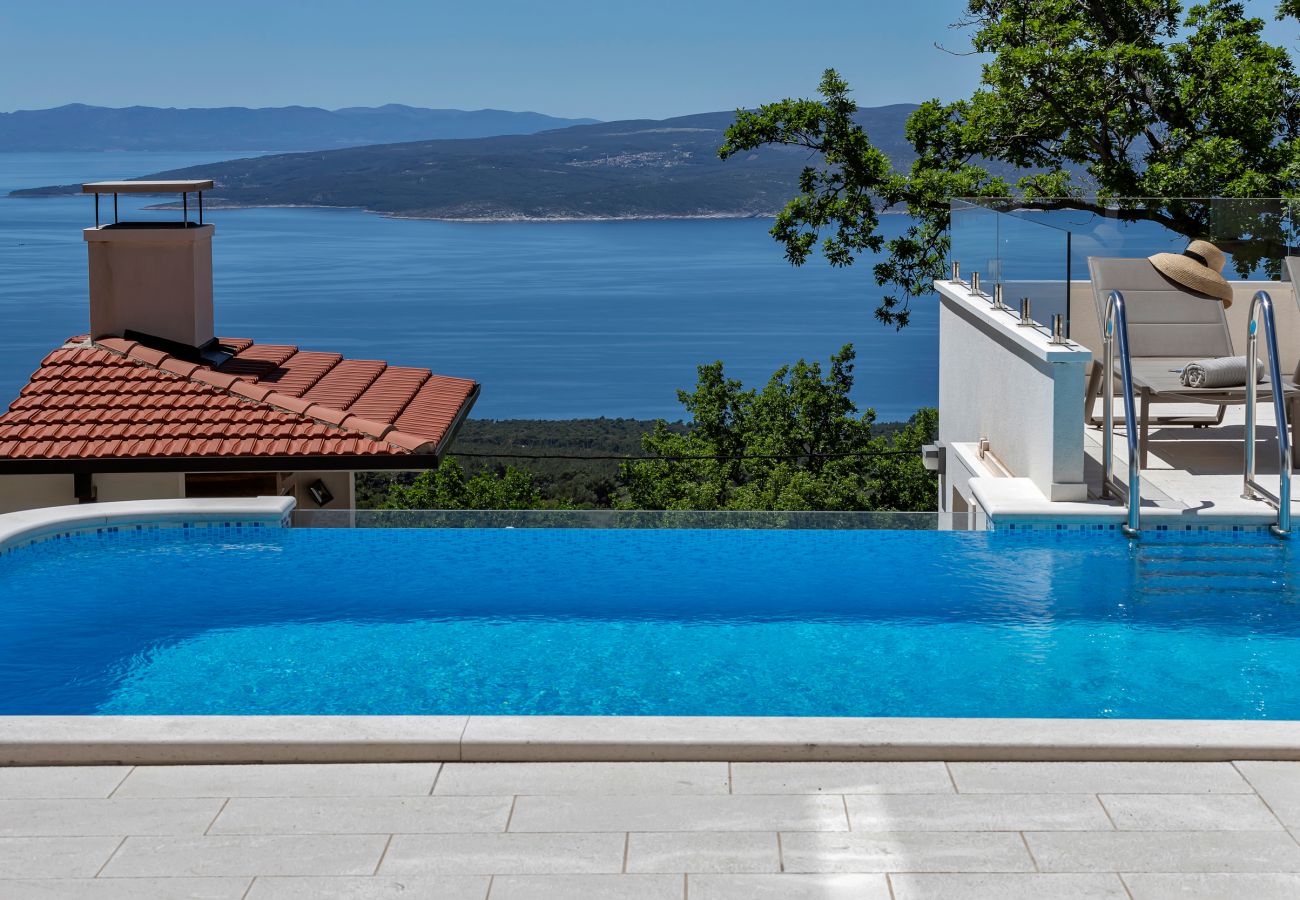 Villa i Baška Voda - Villa Prestige with pool, sauna