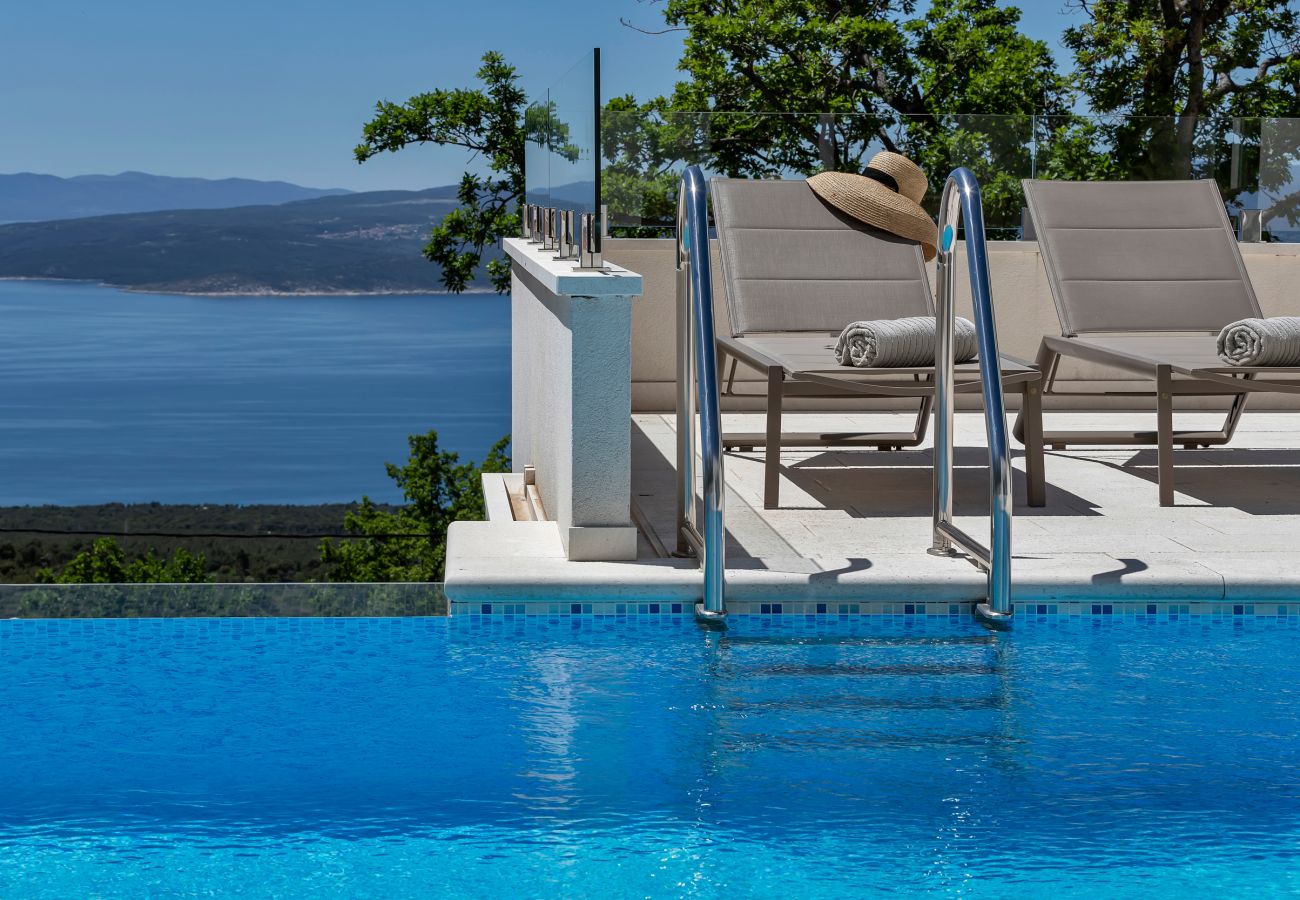 Villa i Baška Voda - Villa Prestige with pool, sauna