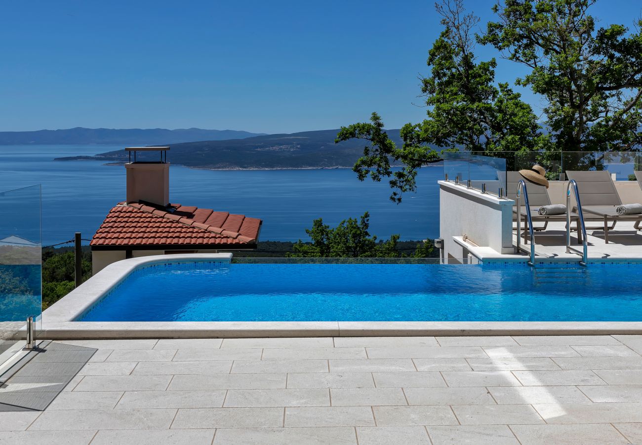 Villa i Baška Voda - Villa Prestige with pool, sauna