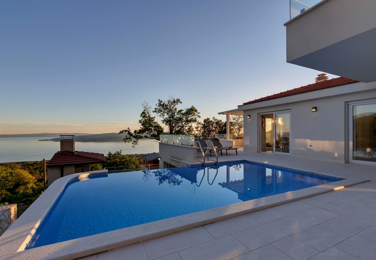 Villa i Baška Voda - Villa Prestige with pool, sauna