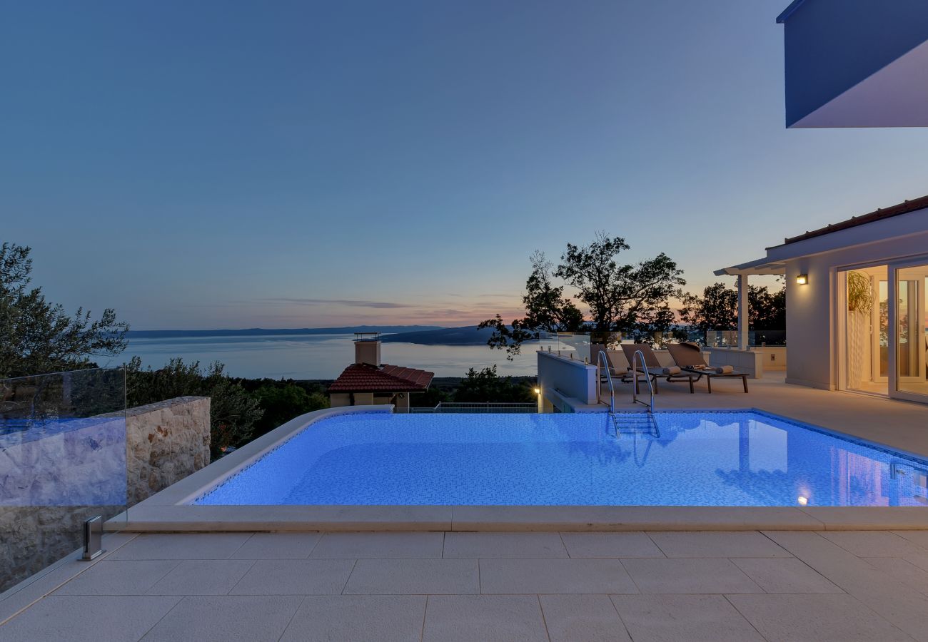 Villa i Baška Voda - Villa Prestige with pool, sauna