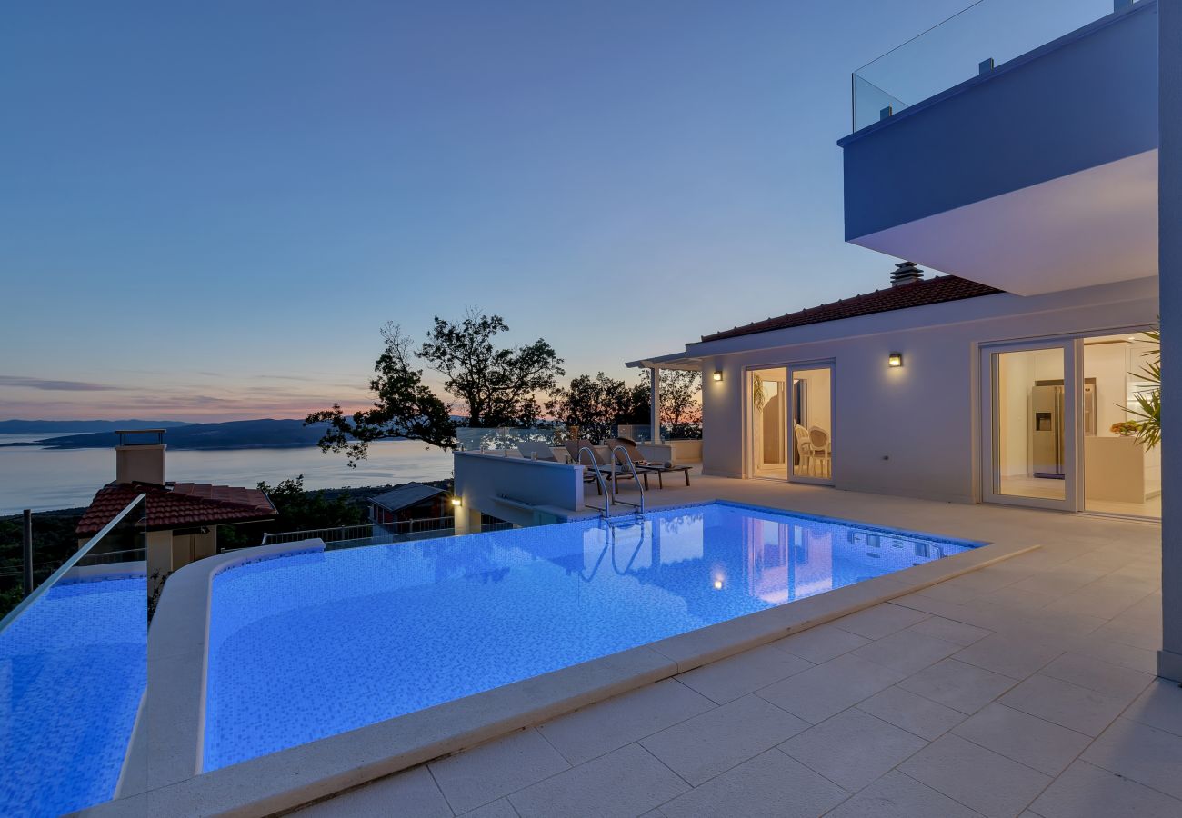 Villa i Baška Voda - Villa Prestige with pool, sauna