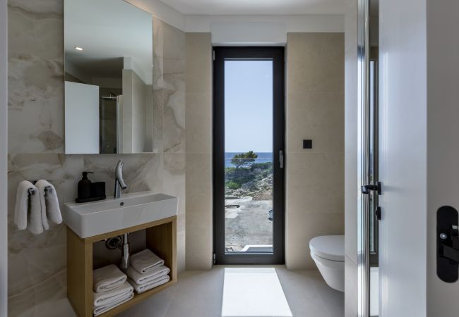 Villa i Potomje - Luxury Villa Mare, right on the beach Villa i Potomje - Luxury Villa Mare, right on the beach
