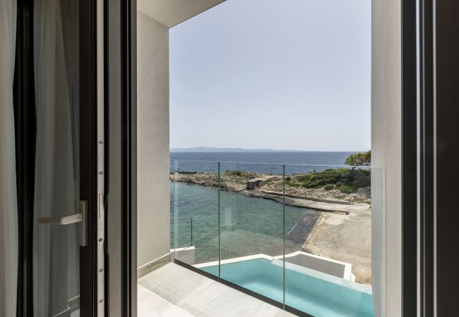 Villa i Potomje - Luxury Villa Mare, right on the beach Villa i Potomje - Luxury Villa Mare, right on the beach