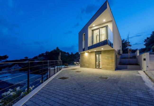 Villa i Potomje - Luxury Villa Mare, right on the beach Villa i Potomje - Luxury Villa Mare, right on the beach