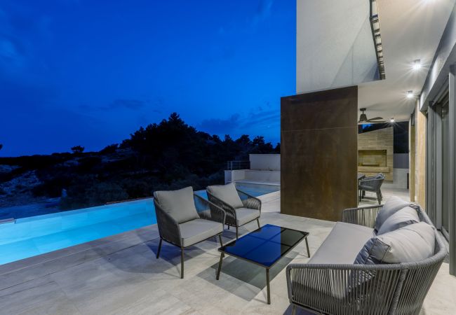 Villa i Potomje - Luxury Villa Mare, right on the beach Villa i Potomje - Luxury Villa Mare, right on the beach