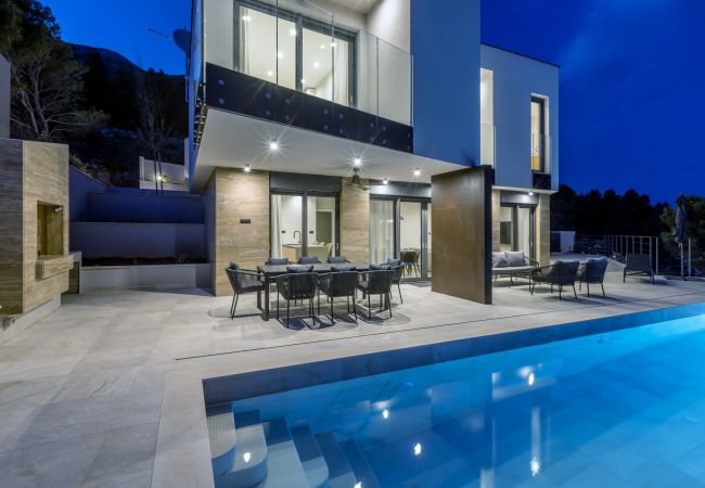 Villa i Potomje - Luxury Villa Mare, right on the beach Villa i Potomje - Luxury Villa Mare, right on the beach