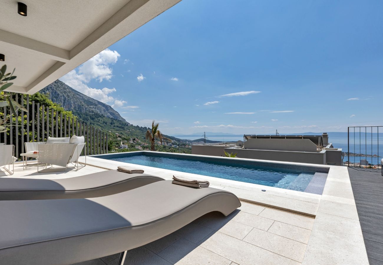 Villa i Veliko Brdo - Luxury Villa Reina, Pool, Sauna, Whirlpool