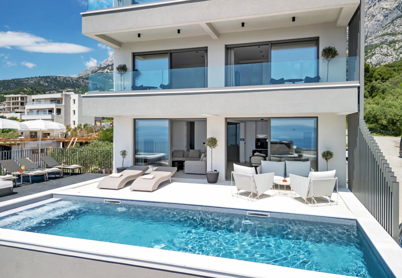 Villa i Veliko Brdo - Luxury Villa Reina, Pool, Sauna, Whirlpool