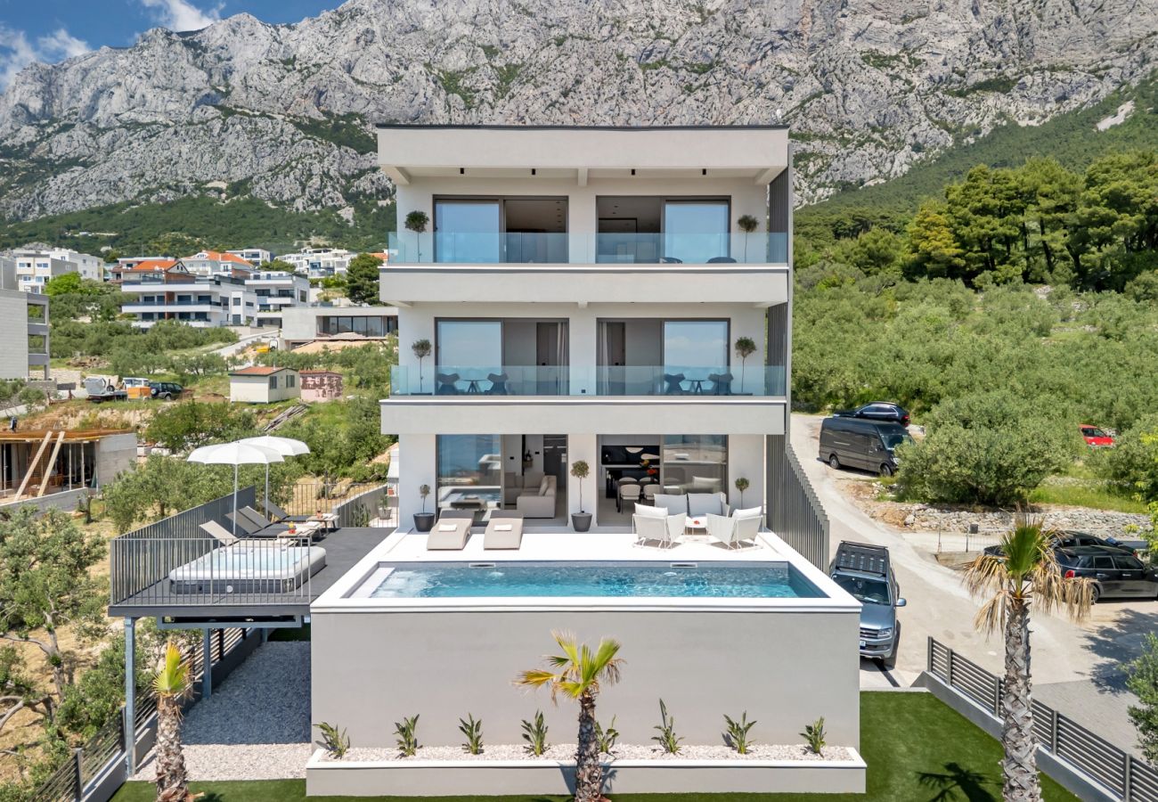 Villa i Veliko Brdo - Luxury Villa Reina, Pool, Sauna, Whirlpool