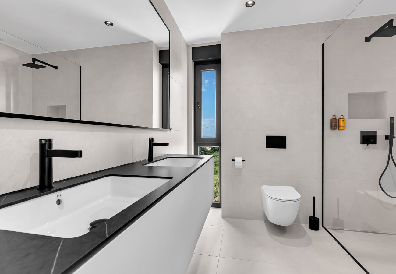 Villa i Veliko Brdo - Luxury Villa Reina, Pool, Sauna, Whirlpool