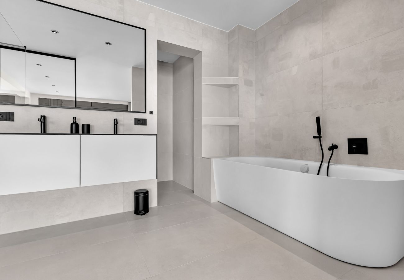 Villa i Veliko Brdo - Luxury Villa Reina, Pool, Sauna, Whirlpool