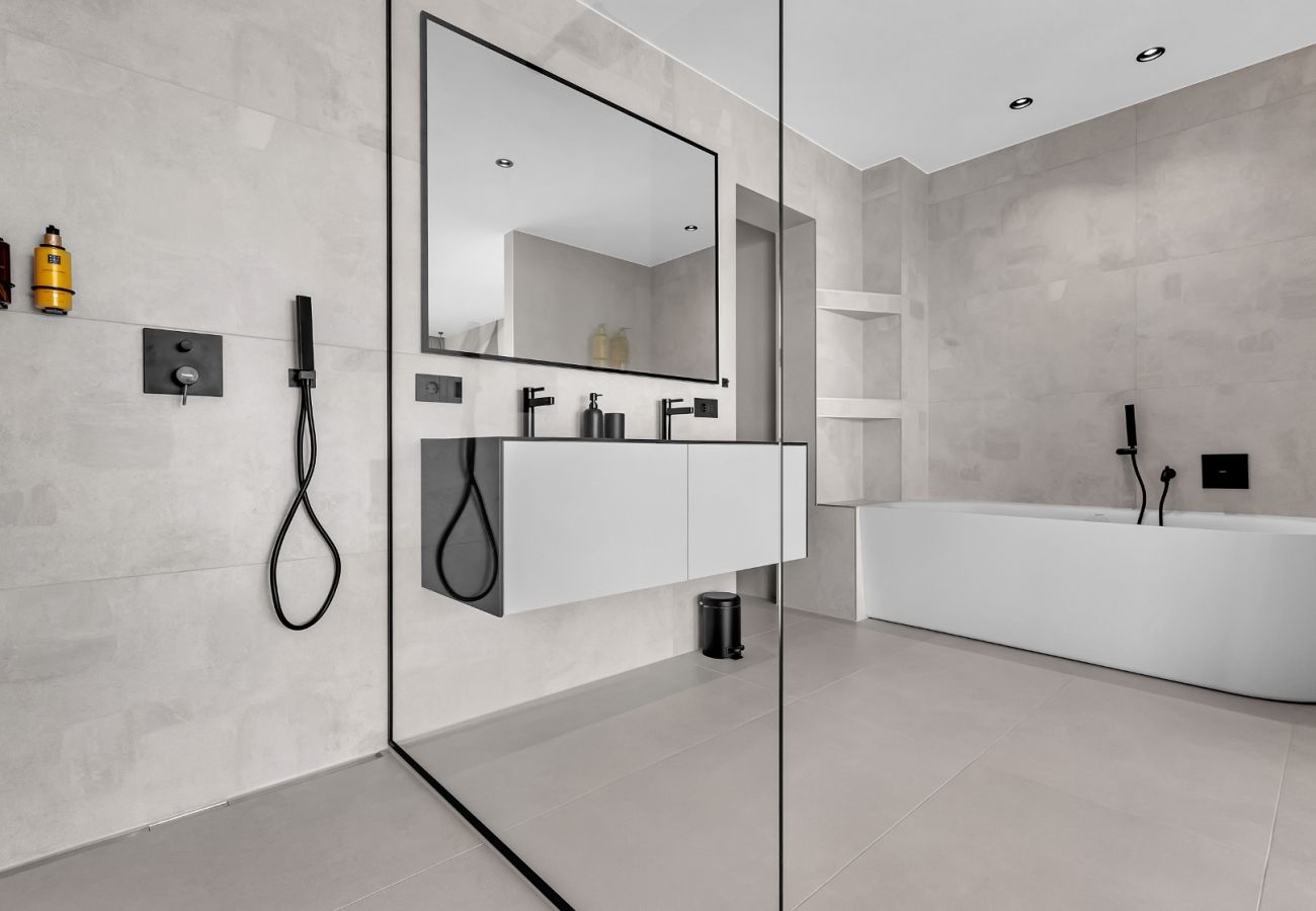 Villa i Veliko Brdo - Luxury Villa Reina, Pool, Sauna, Whirlpool