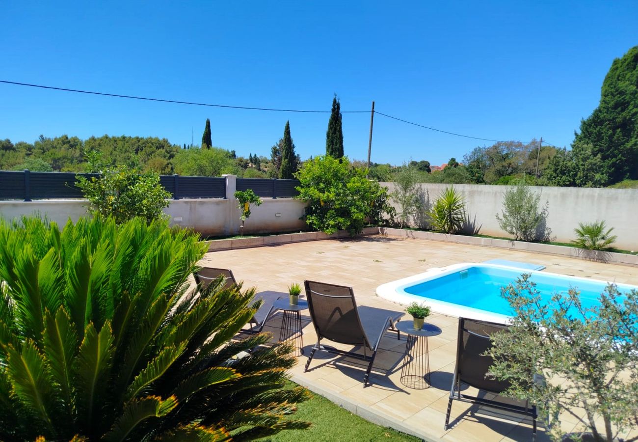 Ferienhaus in Bogomolje -  Villa LeChalet Insel Hvar