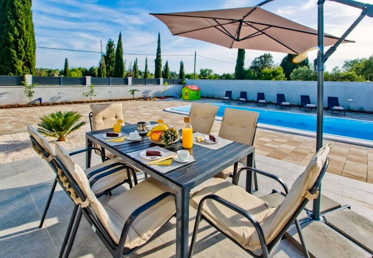 Ferienhaus in Bogomolje -  Villa LeChalet Insel Hvar