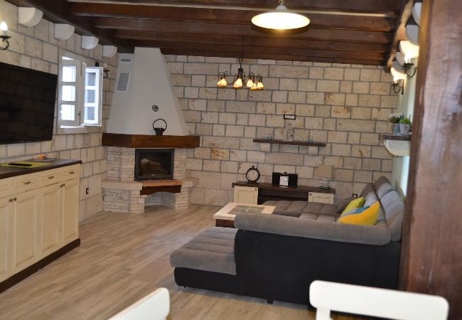 Villa in Makarska -  Villa Marko mit Pool Villa in Makarska -  Villa Marko mit Pool