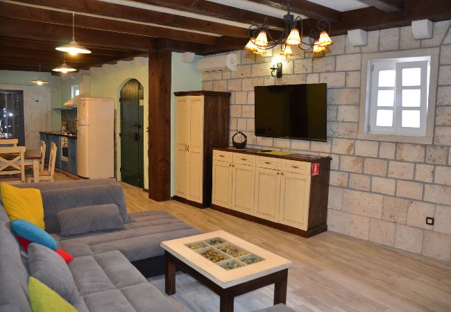 Villa in Makarska -  Villa Marko mit Pool Villa in Makarska -  Villa Marko mit Pool